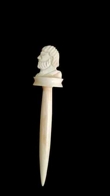 custom made bone hair sticks with hand carved designs of birds,eagles  and animals for resale & for hair accessory stores