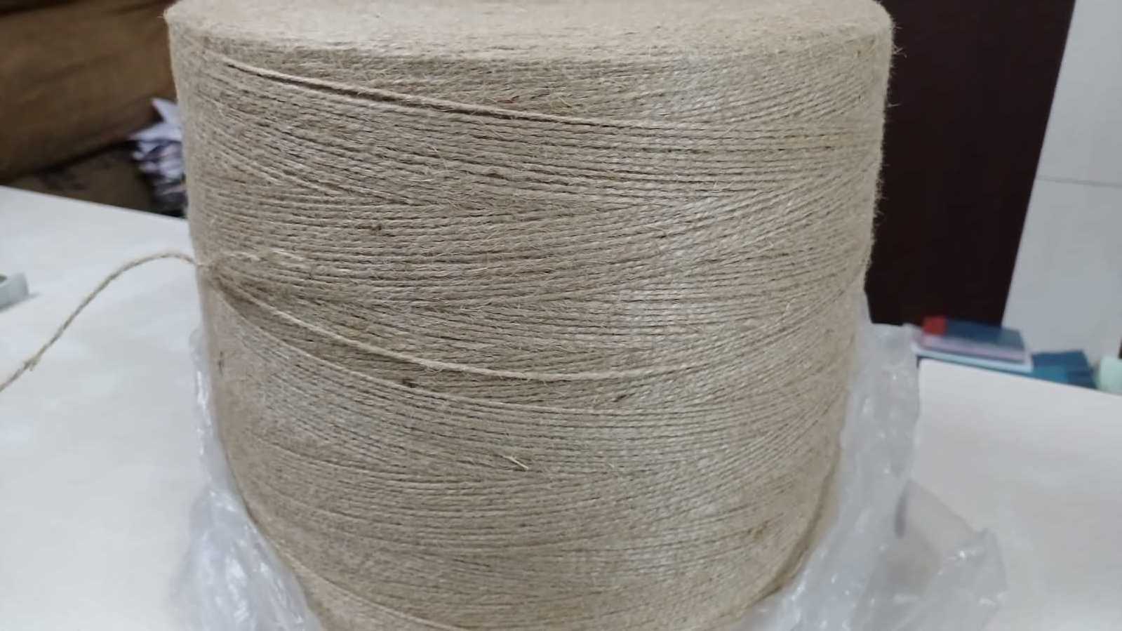 custom handmade jute yarn made from 100% jute fiber ideal for textile spinner and yarn stores for resale