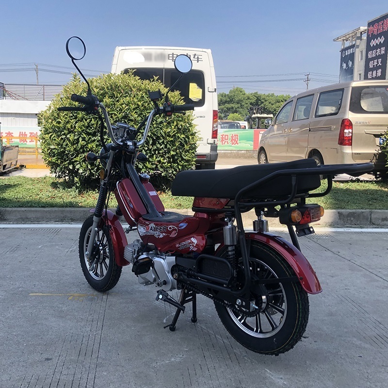 Big  scale wholesale price chinese factory customizable 49 cc 50cc moped with gas tank