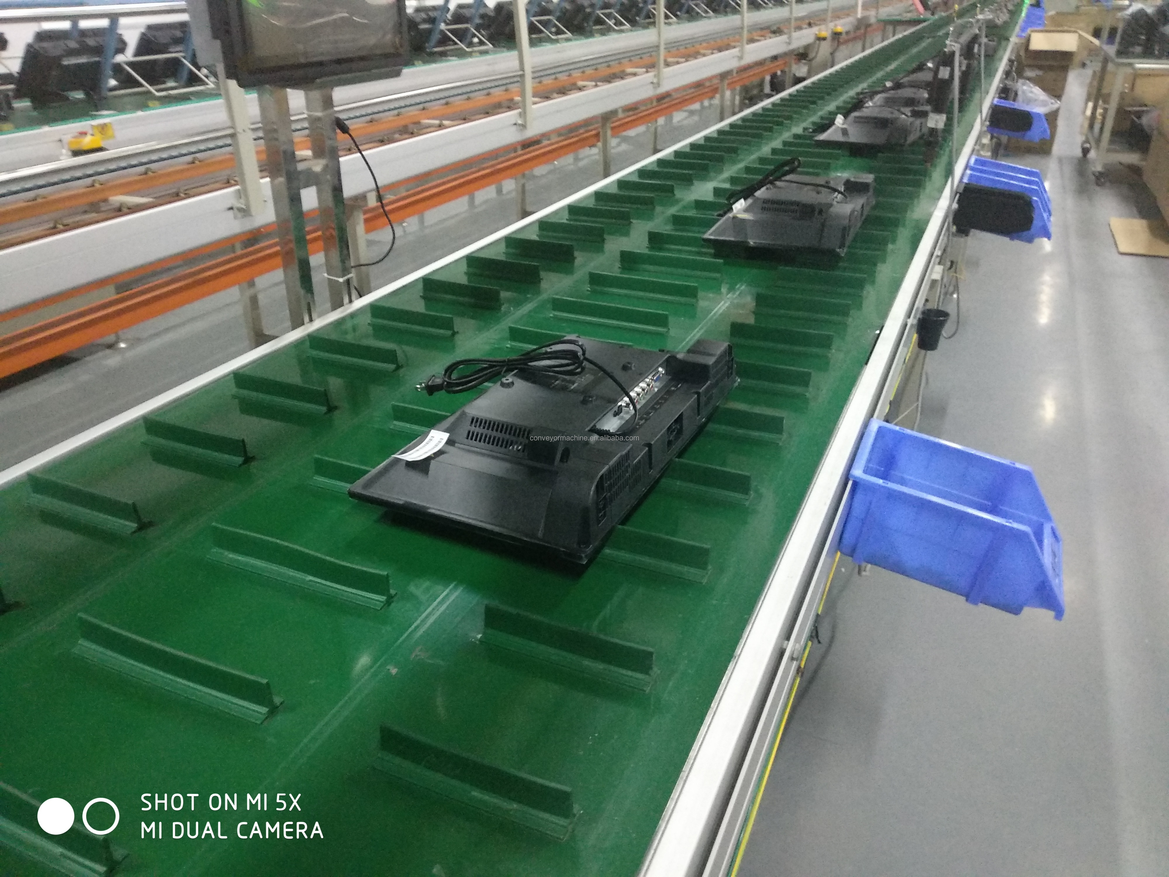 Hongdali Supply Assembly Line LED TV Making Machine with Belt Conveyor