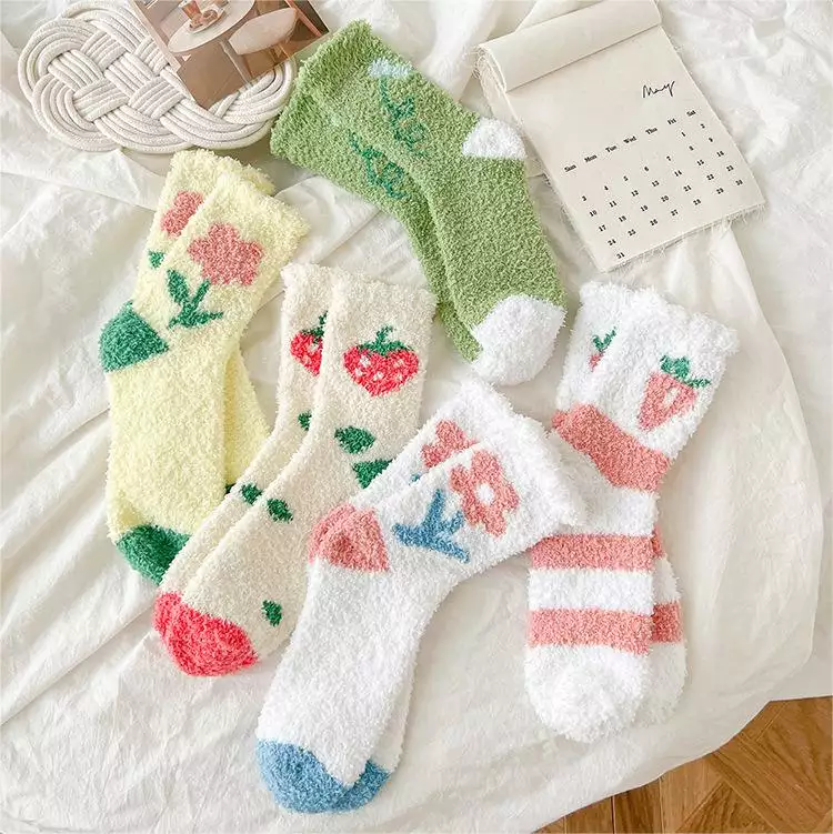 2023 Funny Design Fuzzy Socks In-stock Women's Sox Custom Men Kids Baby Socks Wholesale Warm Thick Slipper Cozy Winter Socks