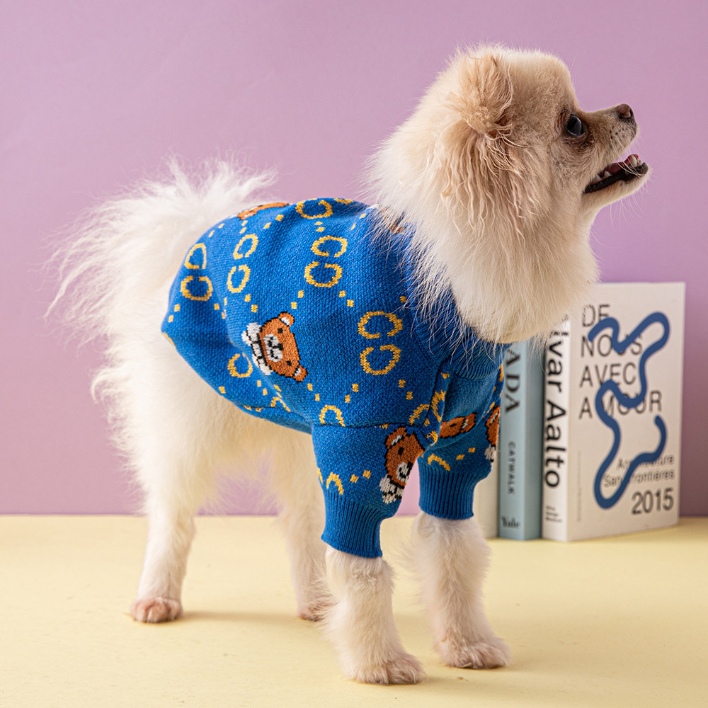 Blue bear designer dog sweaters pet clothes luxury brand cat dogs clothing sweater new hot sale 2024