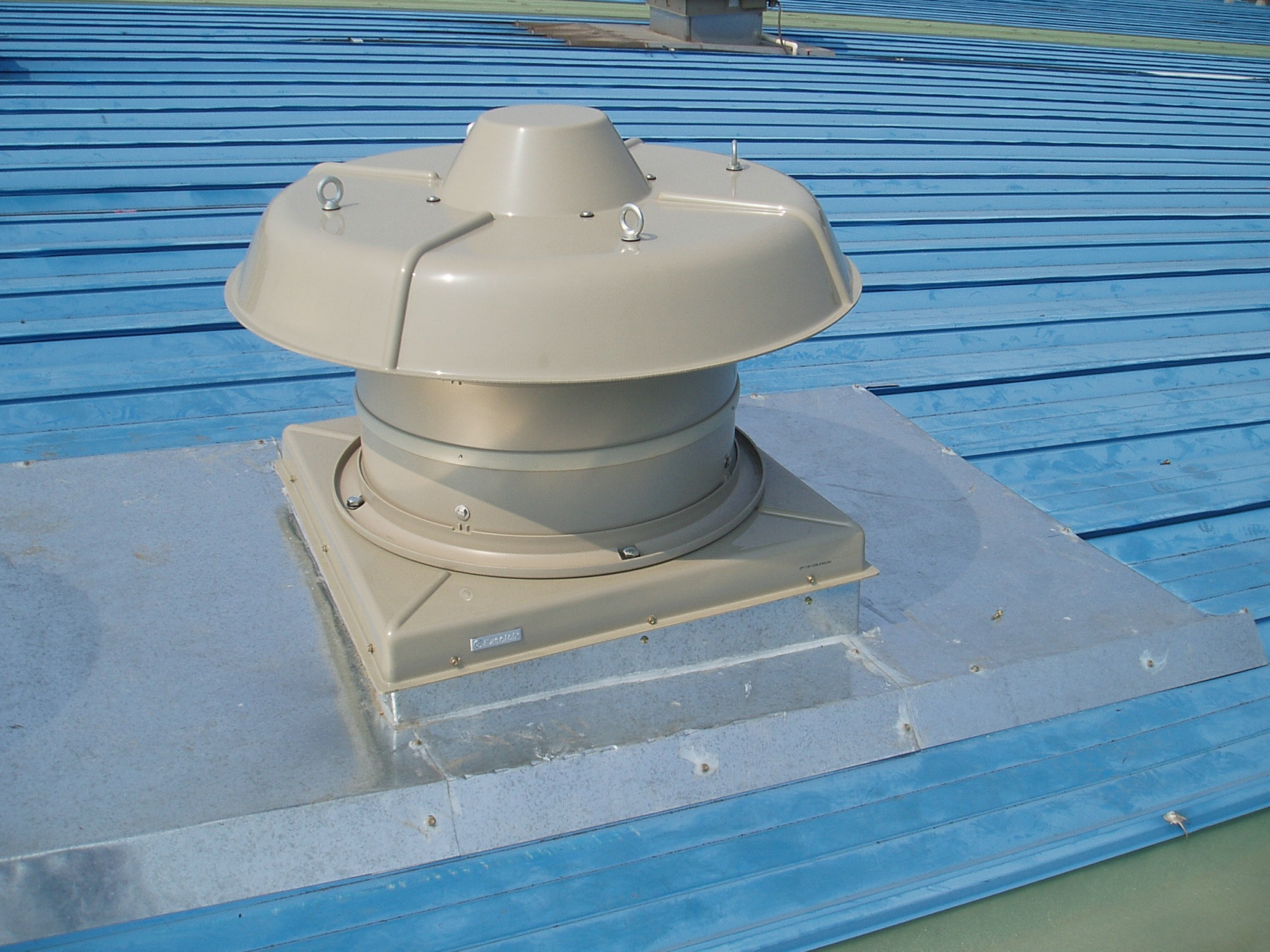 Airflow 11000M3/H  Rooftop directly drive commercial industrial plastic fan mushroom ventilation exhaust fan