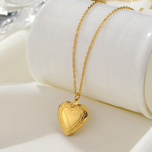 18K Gold Plated Stainless Steel Frame Blank Locket Jewelry Custom Logo Heart Lock Photo Locket Pendant Necklace for Women