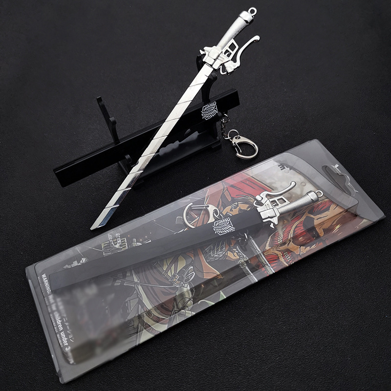 17CM Attack On Titan Scout Regiment Knife Sword Keychain Eren Jaeger Metal Weapon Anime Keychain