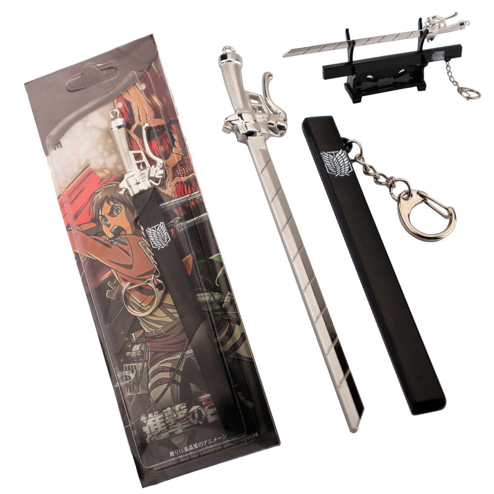 17CM Attack On Titan Scout Regiment Knife Sword Keychain Eren Jaeger Metal Weapon Anime Keychain