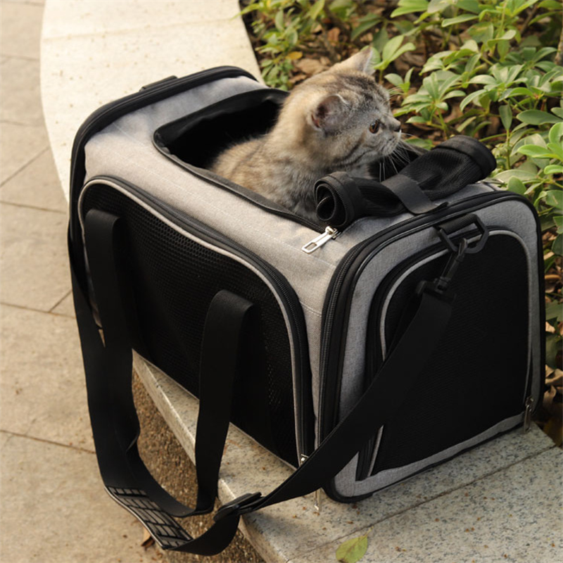 Portable Dog Carry Bag Travel Pet Carrier Bag Dog Car Seat Booster For Pet Dog Cat