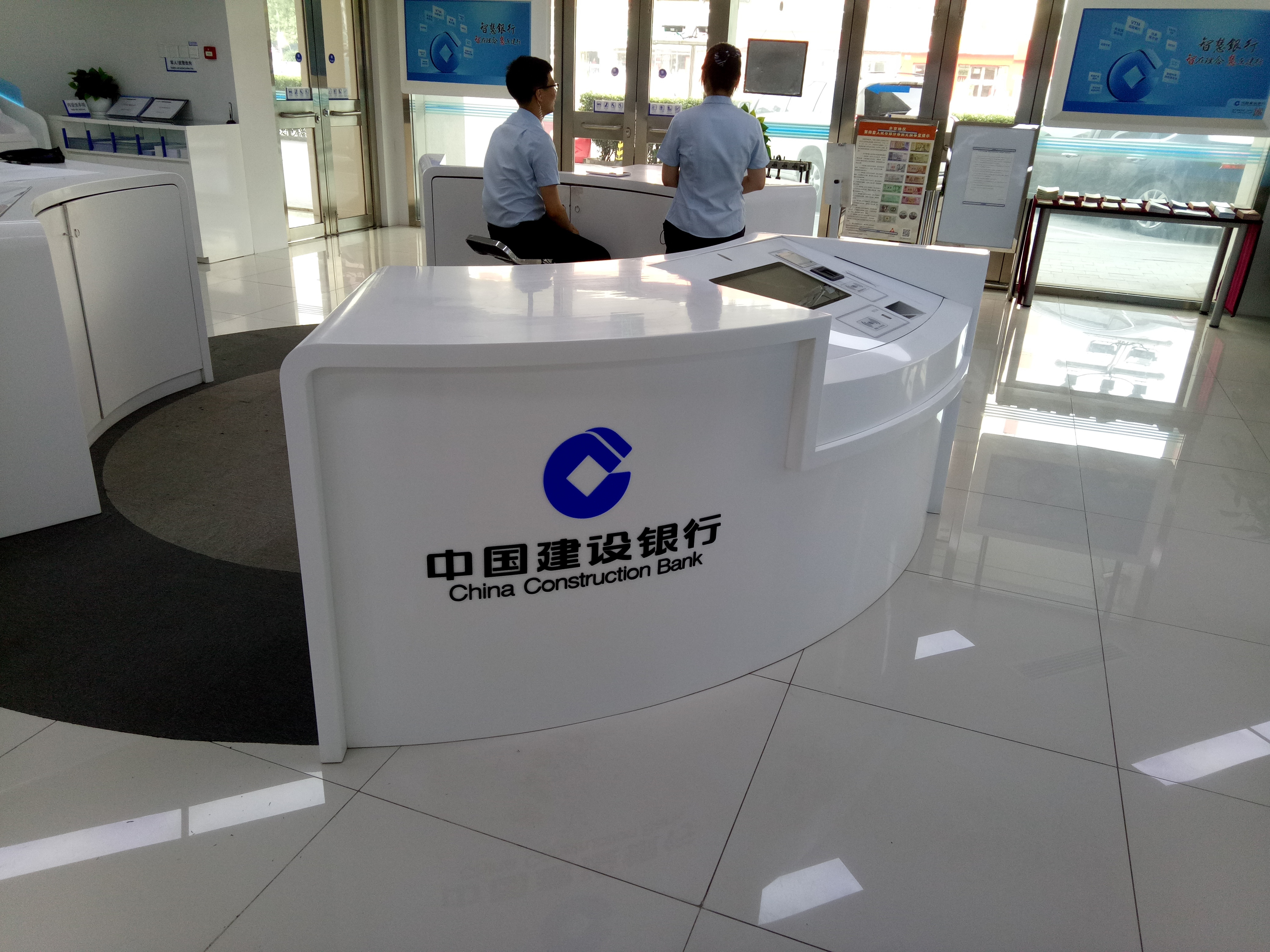 Beauty joint seamless artificial stone OEM LOGO Luxury design Modern Stone white bank reception desk