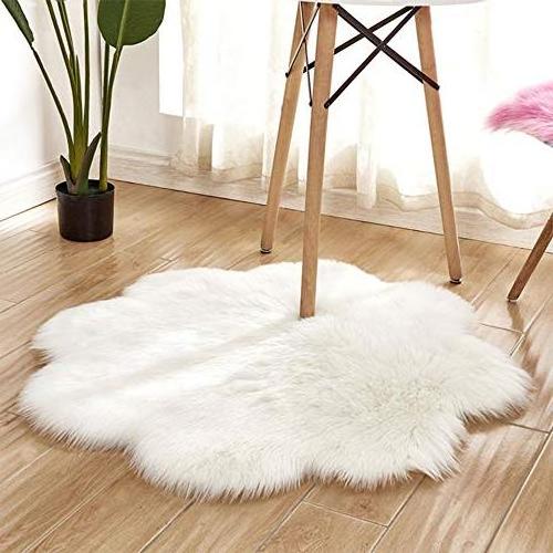 Modern Ins Style and popular Flower shaped washable chair mat Fakesheep skin sofa beside fluffy carpet