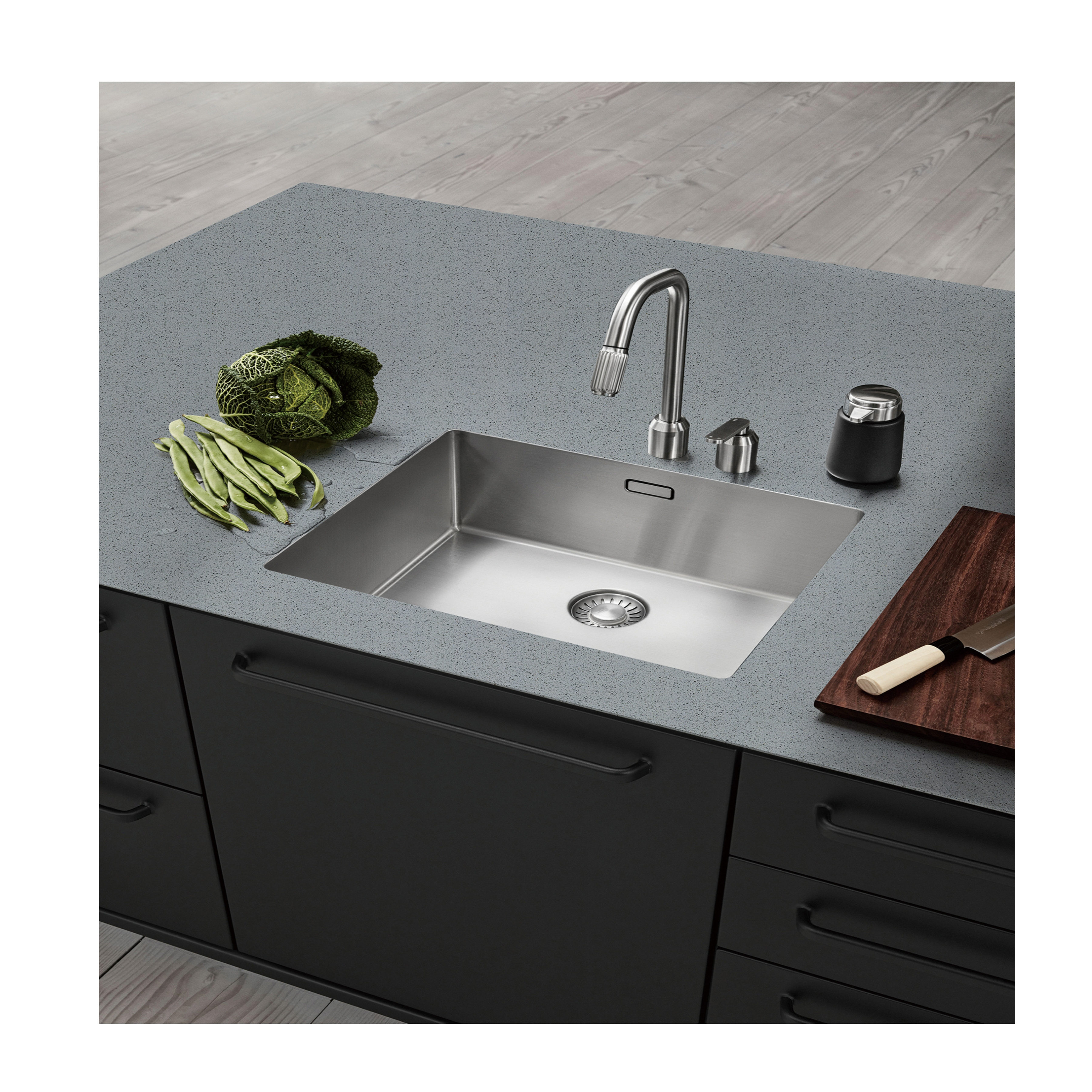 Grey/Black/White Quartz Engineered Surfaces Countertops Vanity Tops Table Tops Kitchen Island Countertops