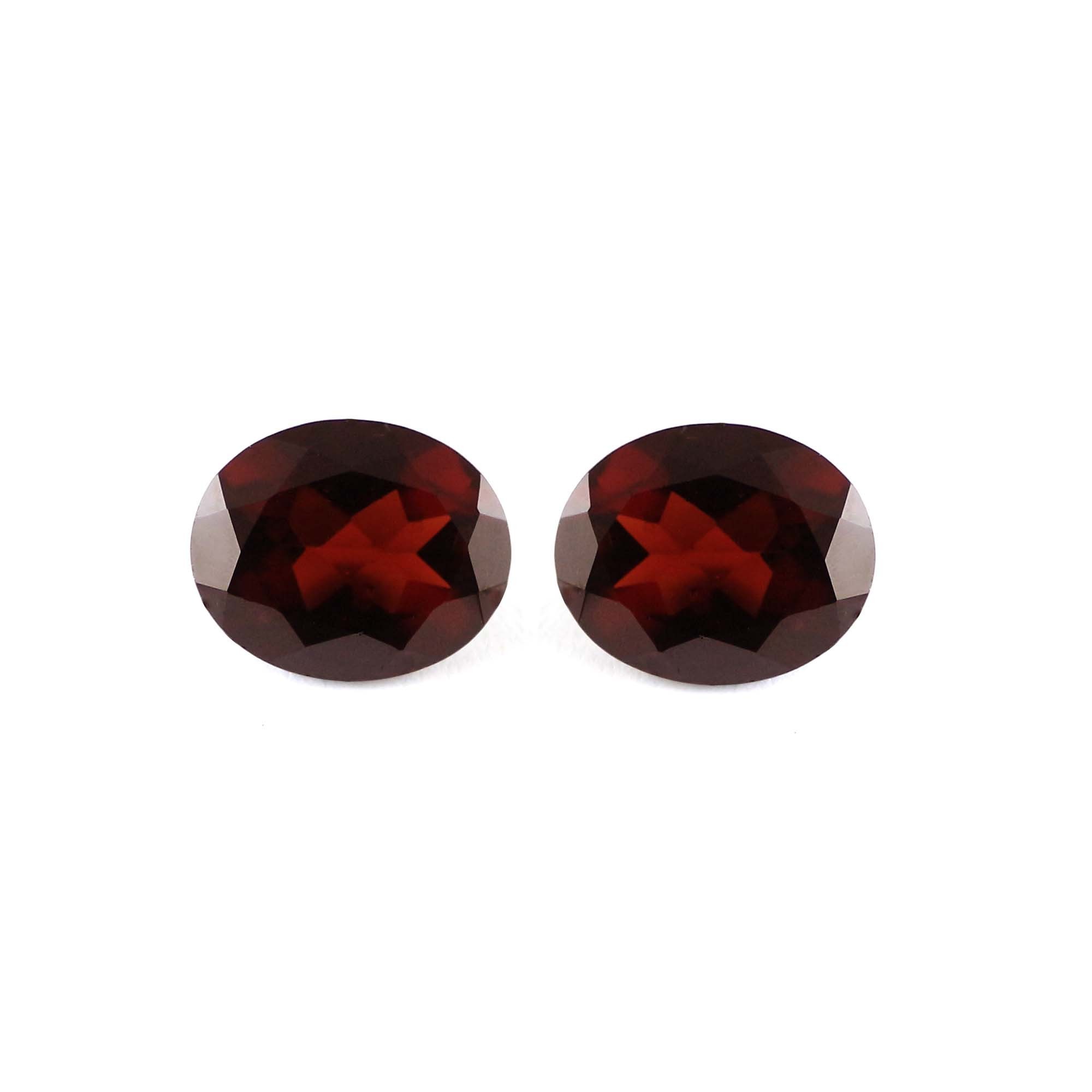 Natural Red Mozambique Garnet Gemstone Oval Shape Handmade Faceted Oval Cut Loose Stone For Jewelry Making