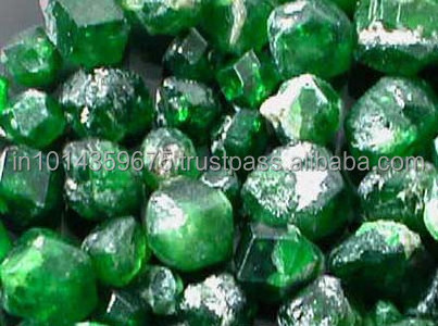 Material Stones Green Garnet Free Size Uncut Rough Raw Loose Stone for make jewelry