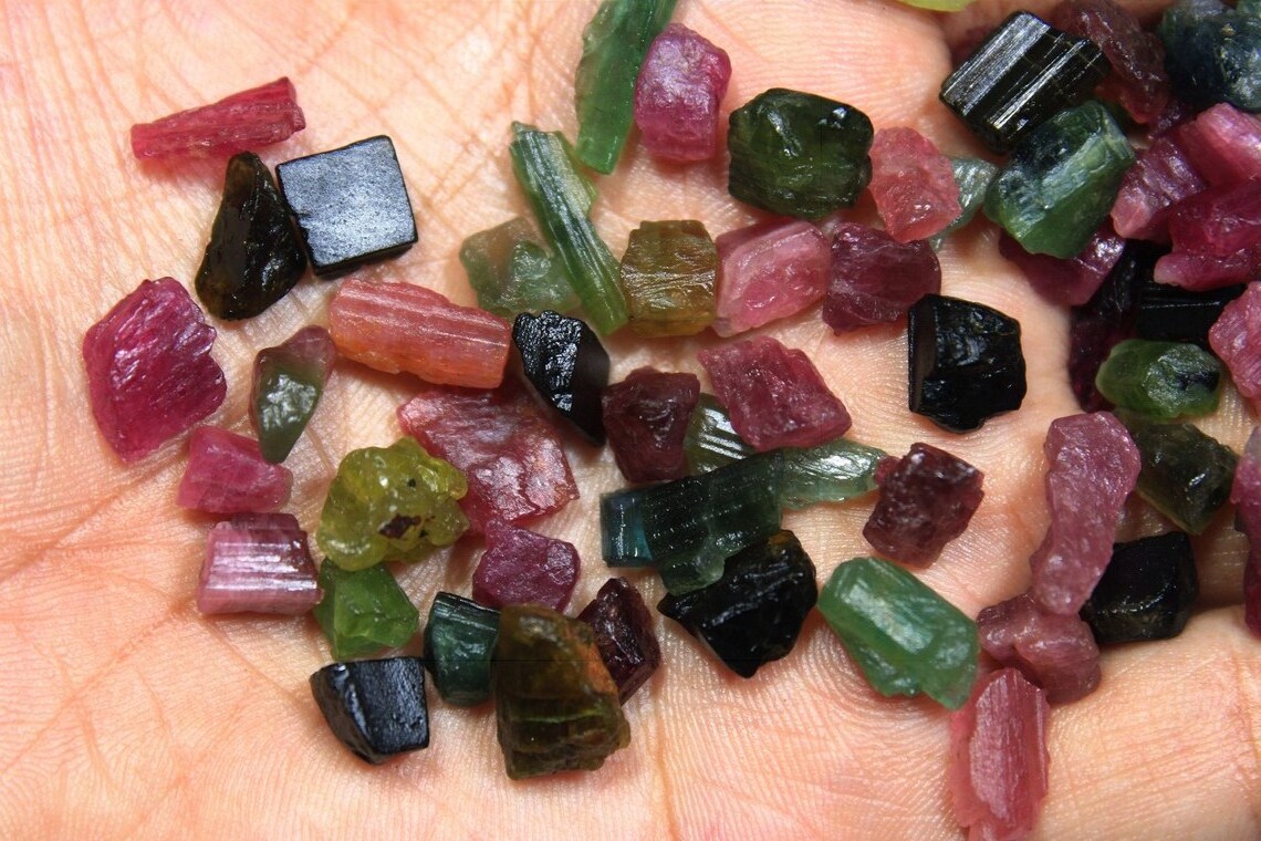 Natural Tourmaline Gemstone Rough Raw Material natural Uncut jewelry making stone Loose Gemstones