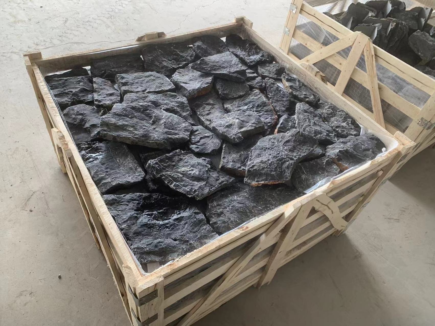 Pure Black China Cheap Exterior Wall Panel Irregular Shape Outdoor Limestone Cladding Tiles Natural Slate Flagstone Stone