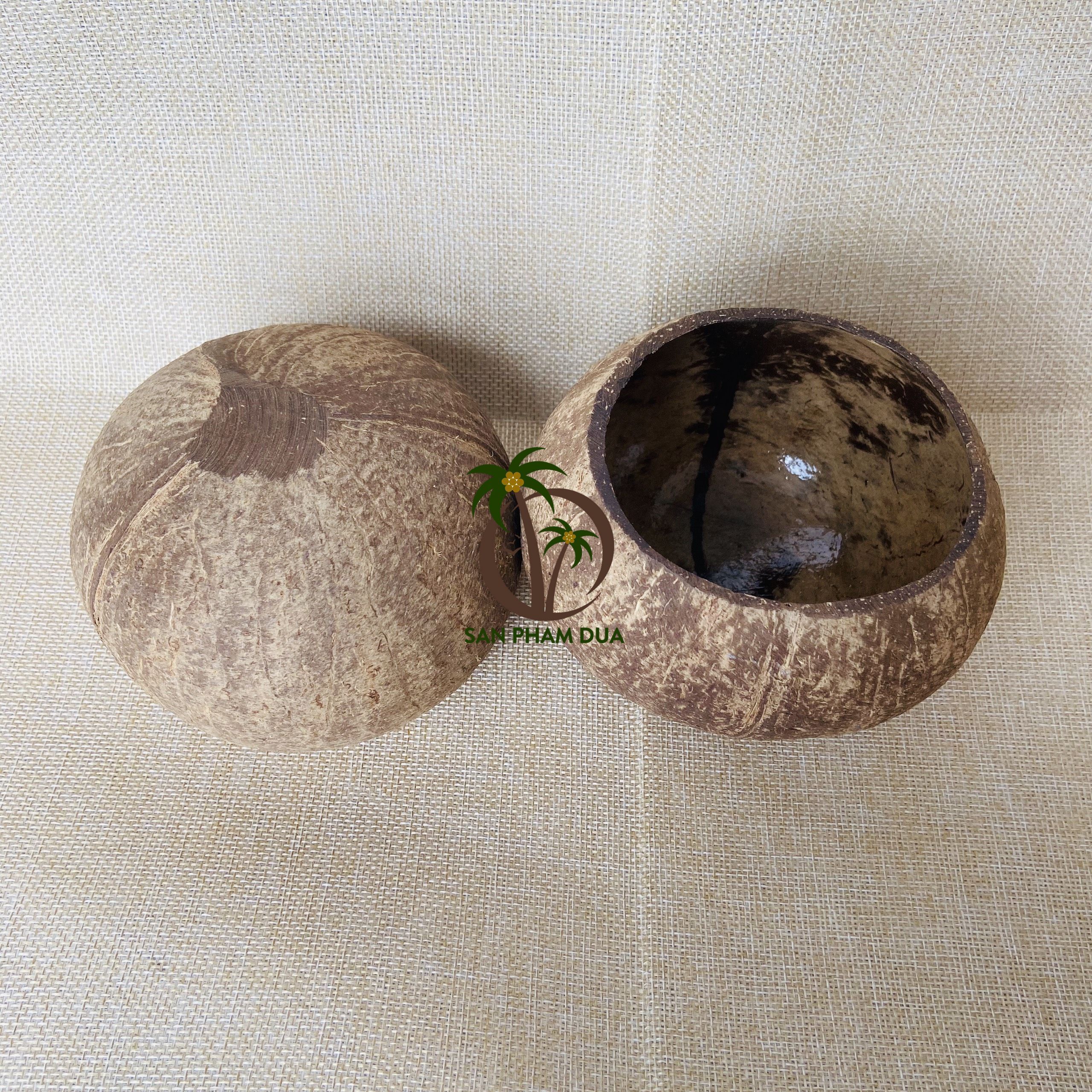 SUPPLIER HIGH QUALITY 100% NATURAL COCONUT SHELL BOWL SPECIALIZES IN HOLDING CANDLE WAX WITH WATERPROOF/ COCONUT SHELL HOLDER