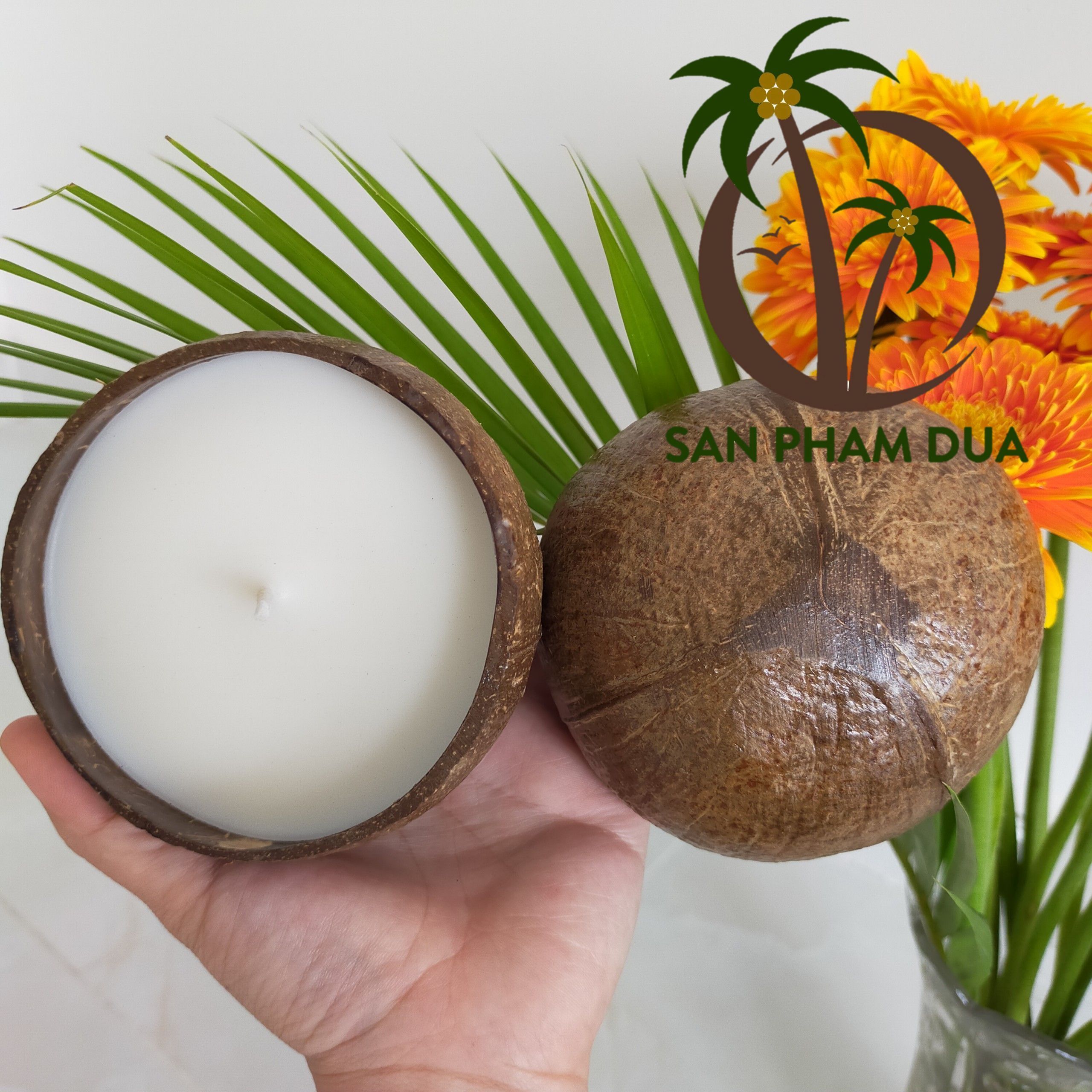 HIGH QUALITY NATURAL COCONUT SHELL CANDLE WITH PALM WAX AND SOYA WAX CHEAP PRICE FROM VIETNAM/ COCONUT BOWL CANDLES WITH SCENTS