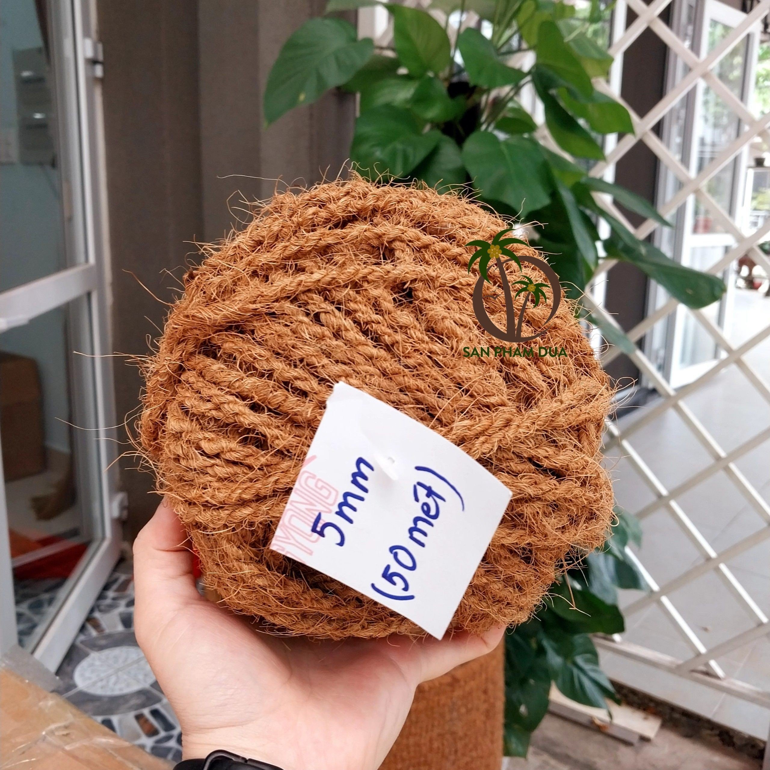 COCONUT ROPE NEW HANDMADE IN VIET NAM / Rope made from 100% CHOOSE COCONUT FOR DECORATION, TOUCHING OBJECTS