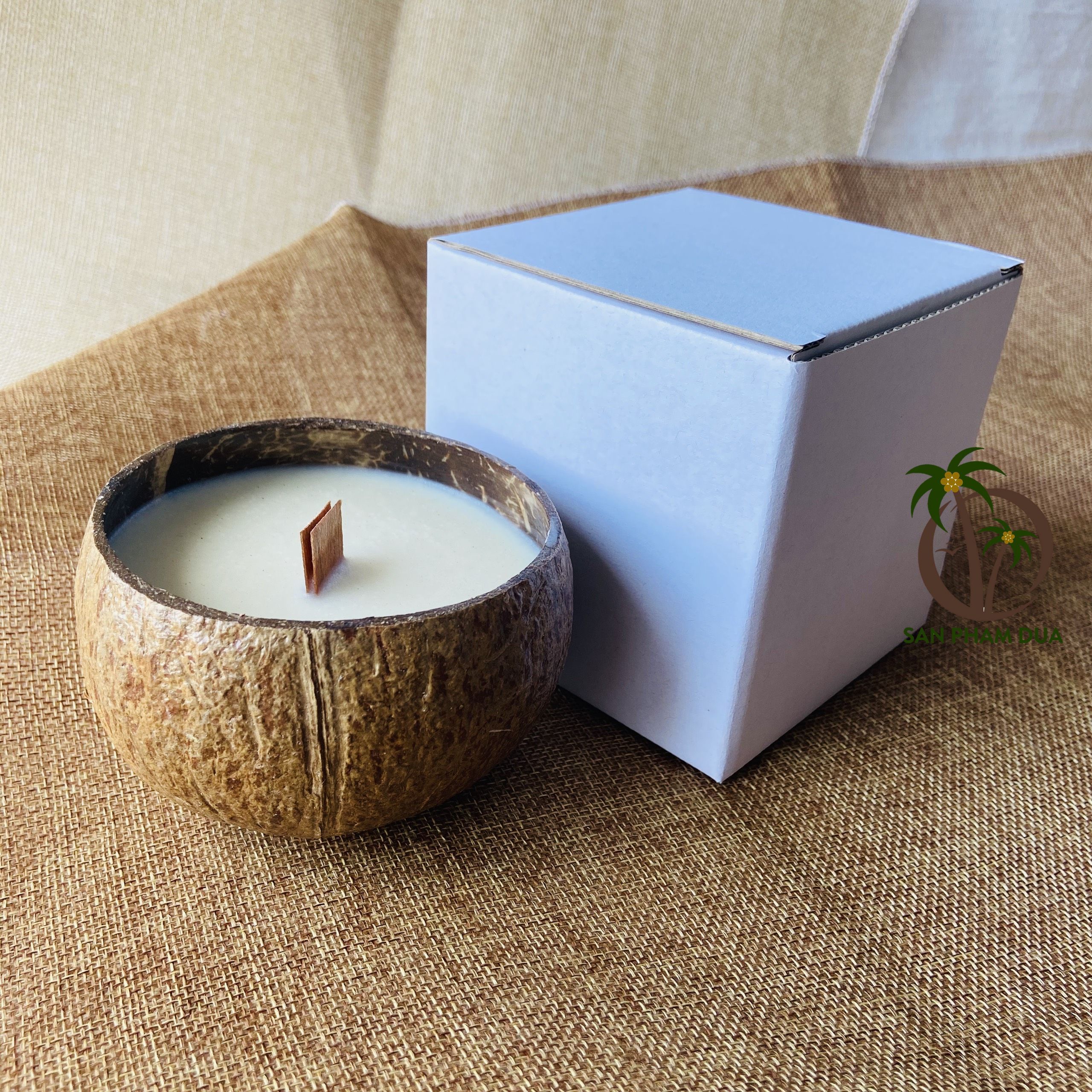 COCONUT CANDLE SOY WAX ECO - FRIENDLY DECORATIVE CUSTOM LOGO COCONUT WAX CANDLE FROM VIETNAM COCO - ECO BRAND