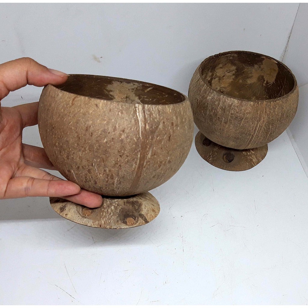 ECO FRIENDLY COCONUT CUP FOR SMOOTHIE/VIETNAM COCONUT SHELL CUP WITH STAND/REUSABLE TEA CUP COCONUT SHELL BOWL