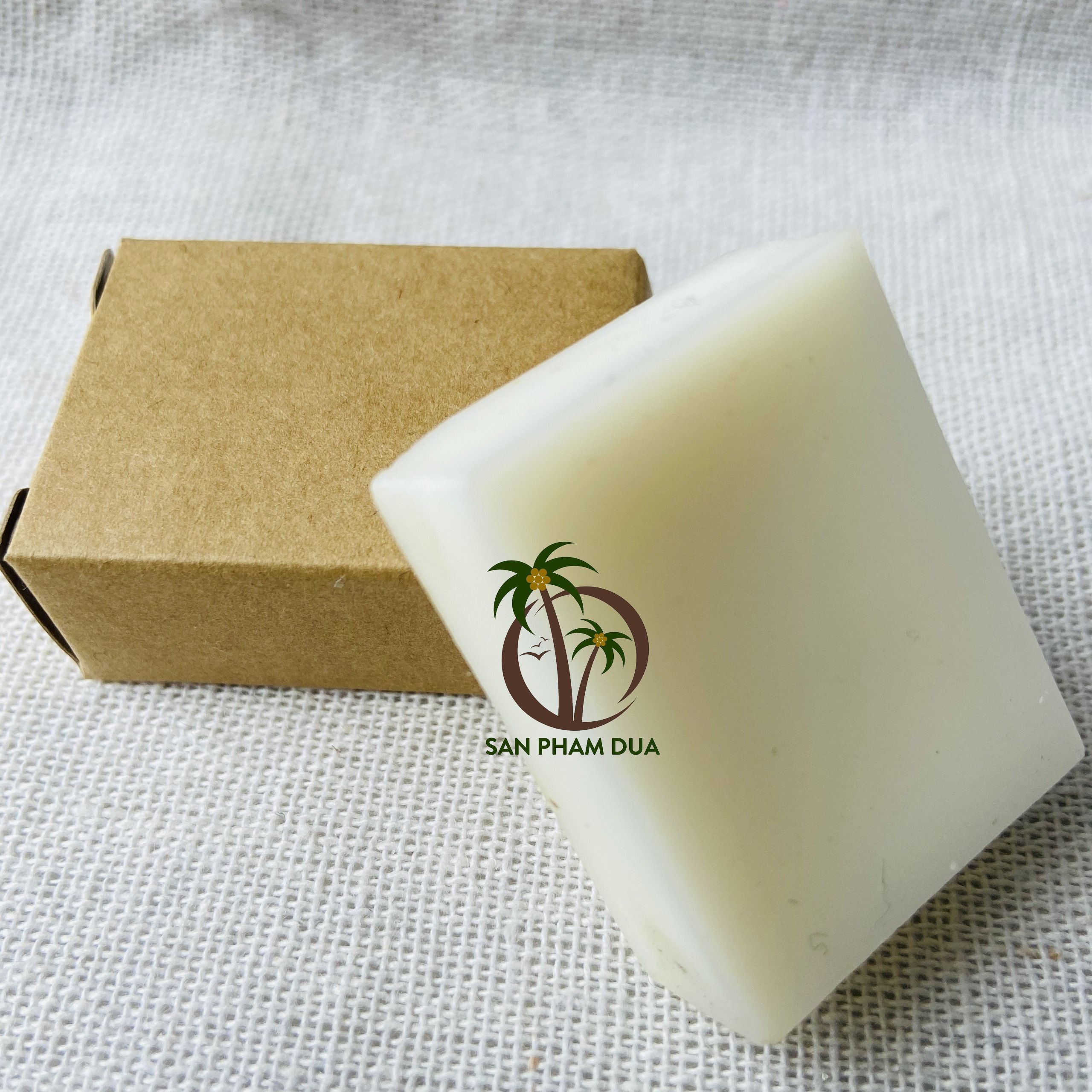 COCONUT SOAP NATURAL WITH COLORFUL TO WASH HAND/ECO - FRIENDLY COCONUT SOAP HANDMADE IN VIET NAM