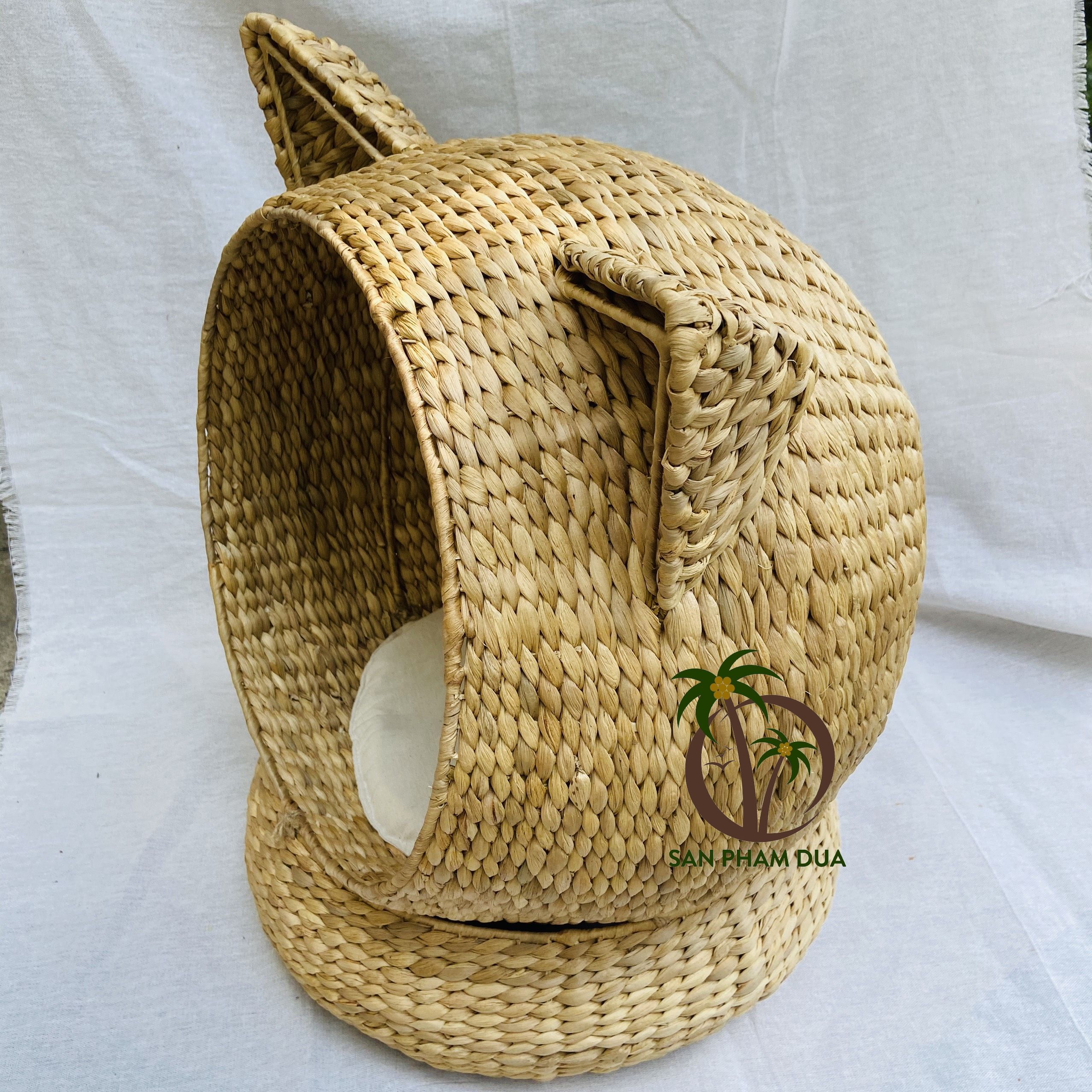 Handmade Water Hyacinth/ Bamboo Luxury Pet Soft Bed Pet House Woven Cat Sleeping Basket Beds Prestigious Manufacture