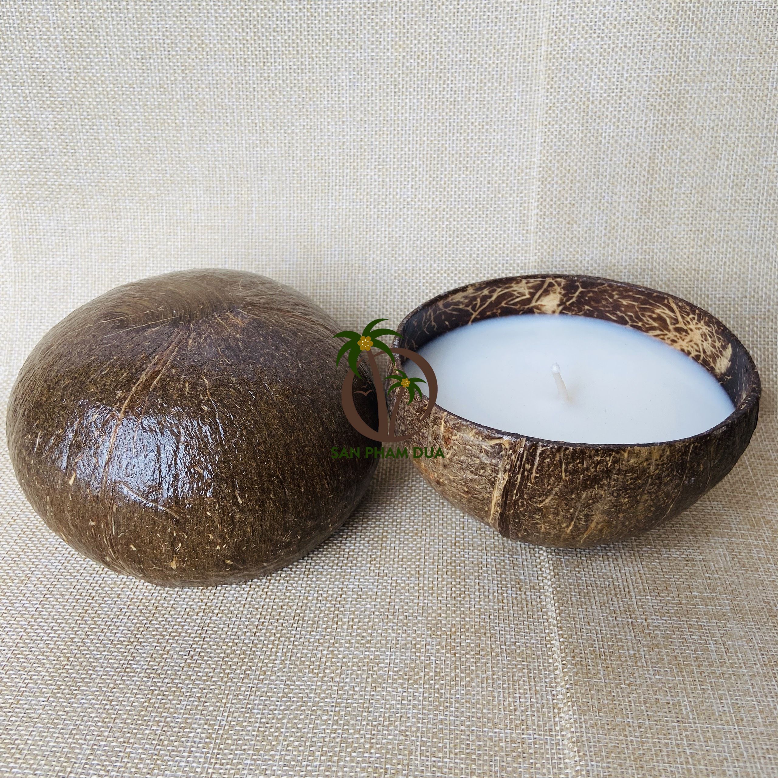 SOY WAX CANDLE IN COCONUT SHELL CANDLE PALM BEE SOY WAX ECO FRIENDLY COCONUT SHELL BOWL HANDMADE VIETNAM COCO CANDLE MANY SCENTS