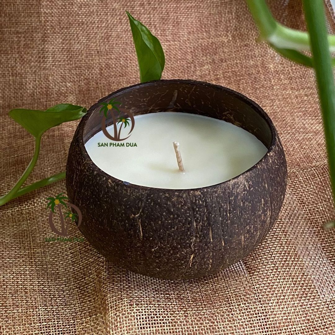 2024 WHOLESALE COCONUT CANDLE ECO FRIENDLY COCONUT SHELL BOWL HANDMADE COCO CANDLE SCENTED FOR CHRISTMAS