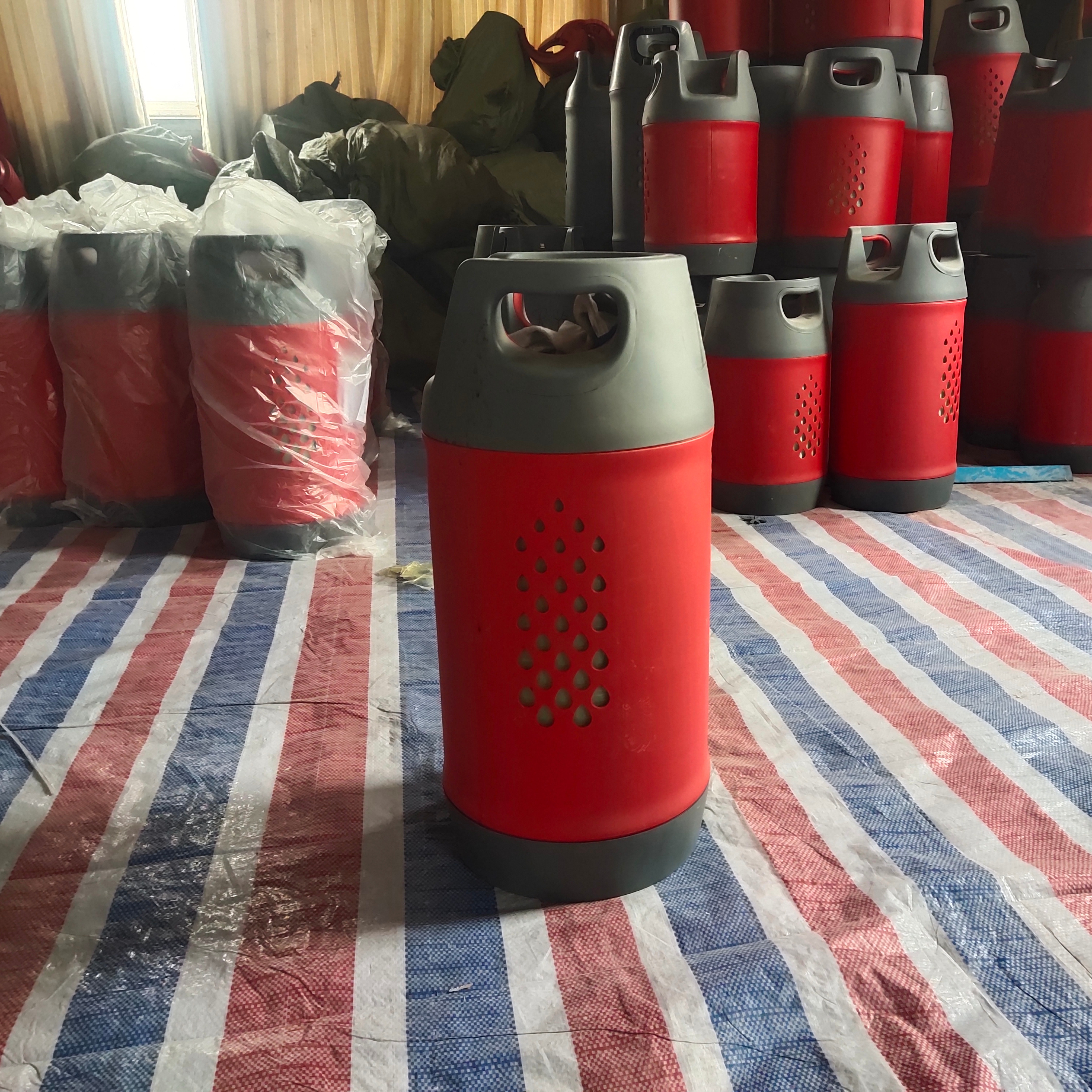 LPG Composite Gas Cylinders Cooking Gas Cylinder Promotional LPG Plastic Liner Glass Fiber Low Plastic Flower Pot LD 1mm EN12245