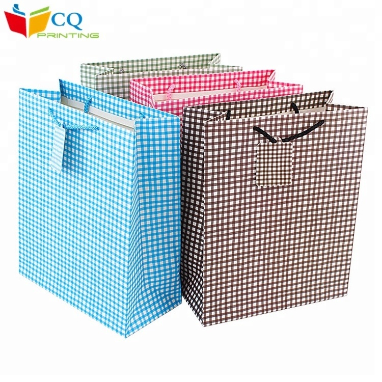 Cheap stock door gift paper bag ,party paper gift bag in China