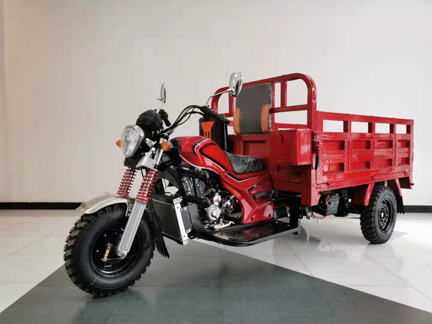 Truck Tricycle 200CC/250CC/300CC Three Wheeler Gasoil Tricycle Cargo Motorcycle Heavy Loading