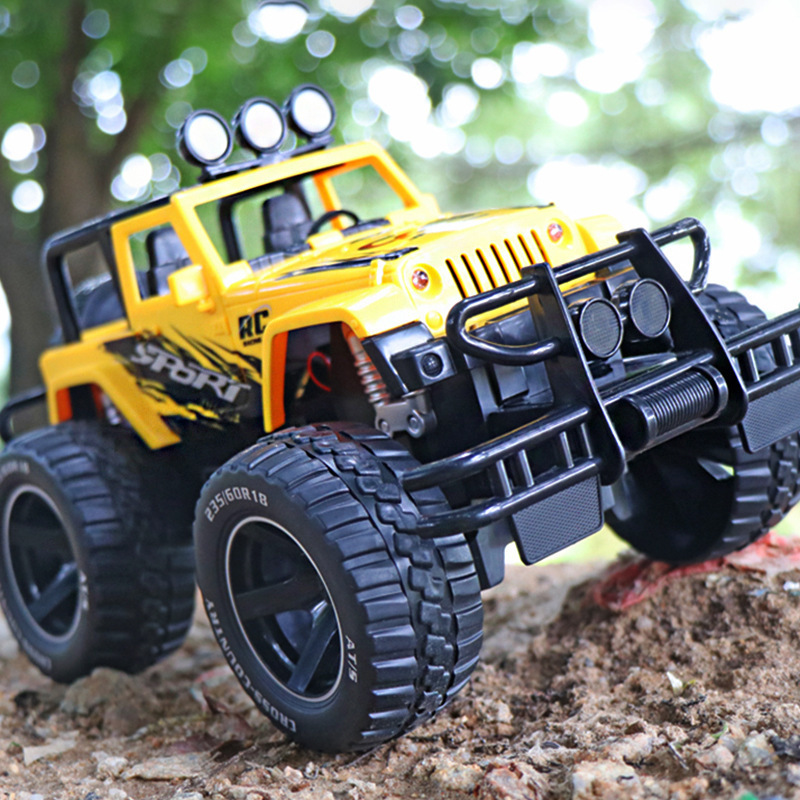 Children's four-way remote control car 1:14 SUV Rechargeable pickup Hummer Bigfoot Boy car toy