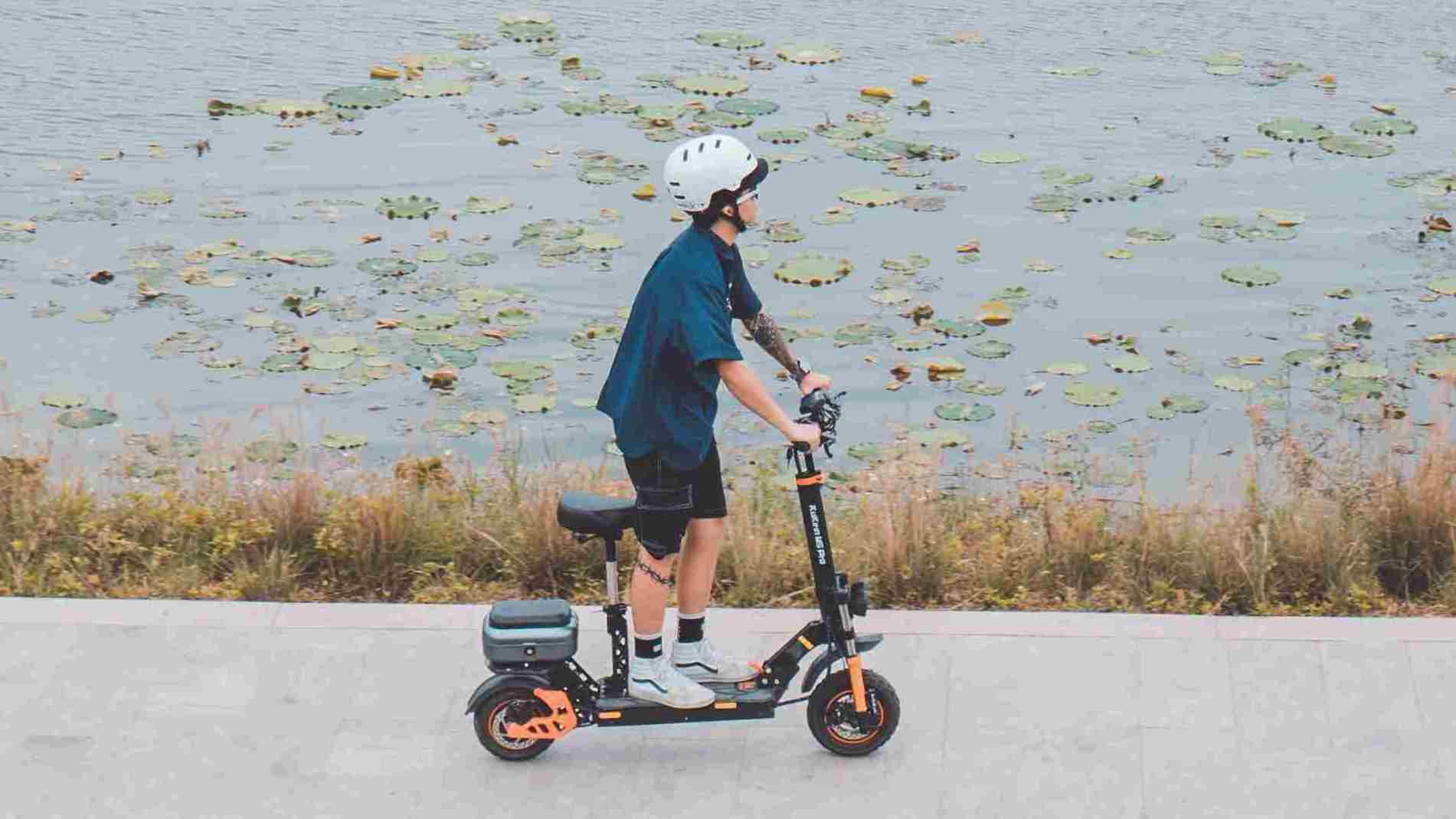 US UK EU Warehouse Cheap Prices Children Kids Adult long range Scooty E Scooter  Powerful moped Electric Scooter