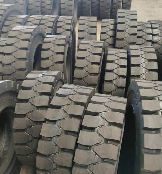 2022 All steel radial Truck tire 295/75r22.5 truck tire 11r22.5 11r24.5 made in Thailand  New Tires