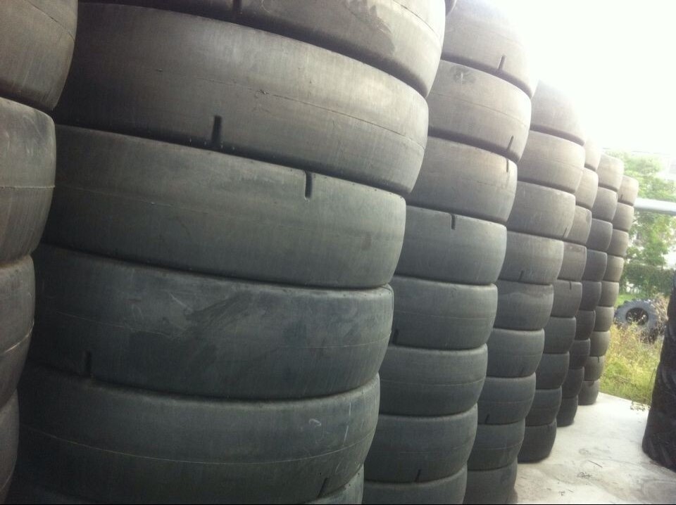 2022 Made in china  Aeolus brand radial truck tyre 295/80r22.5 315/80-r22.5 zeta brand warrantee 7 years 200000kms  New Tires