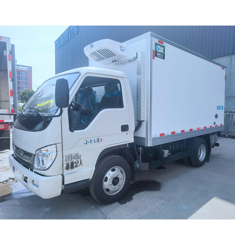 hot sale refrigerated freezer  5 tons refrigerator truck for food meat fish transportation Refrigerated Truck