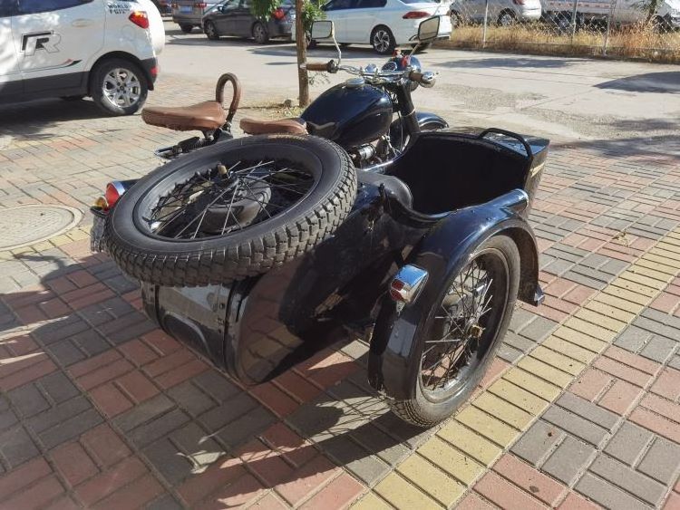 Hot Brand CHANGJIANG 750 Three Wheel Motorcycle A high-quality sports motorcycle made In China Gas Car Used Scooter