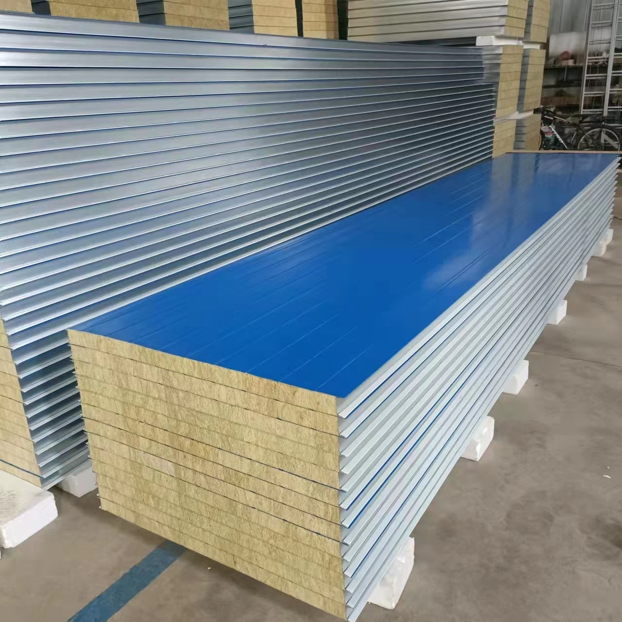 Sandwich Panel for Sale Sandwich Panel Board Roof M2 Price Aluminum Insulation Rock Wool Industrial Warehouse Thermal Insulation