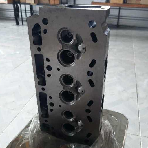 Excavator Forklift Diesel Engine Parts 3D84 3D84-1 Cylinder Head For Yanmar