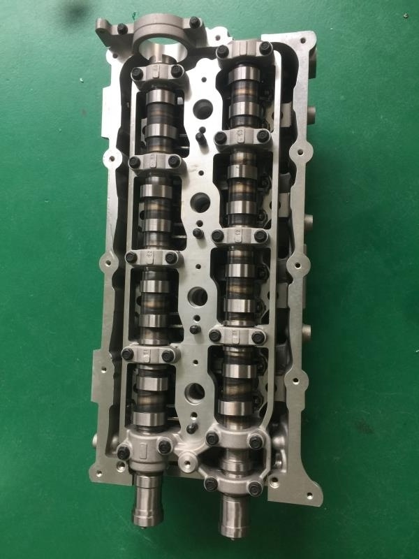 Engine Parts D4CB Complete Cylinder head H1 22100-4A210 22100-4A250 With camshaft