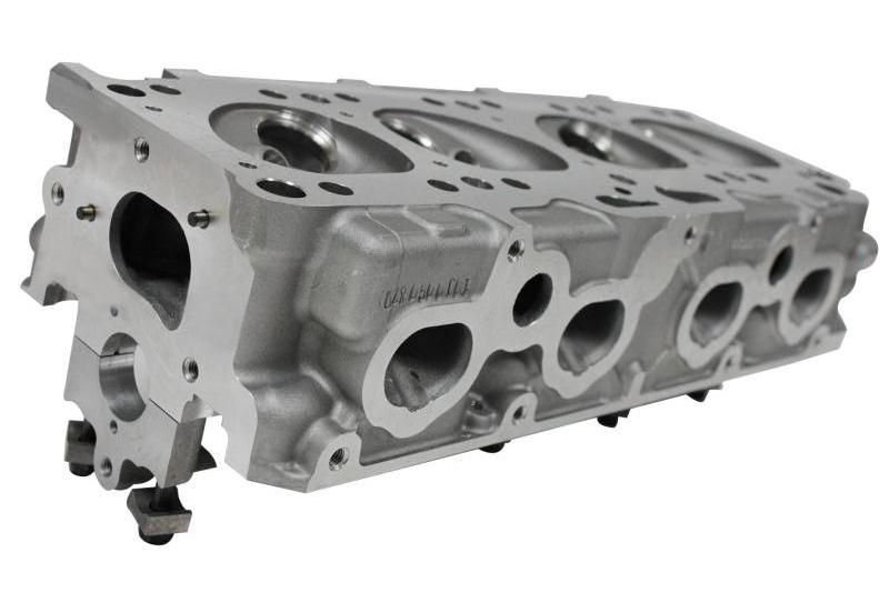 Disesel Engine Parts B2200 Cylinder Head For MAZDA