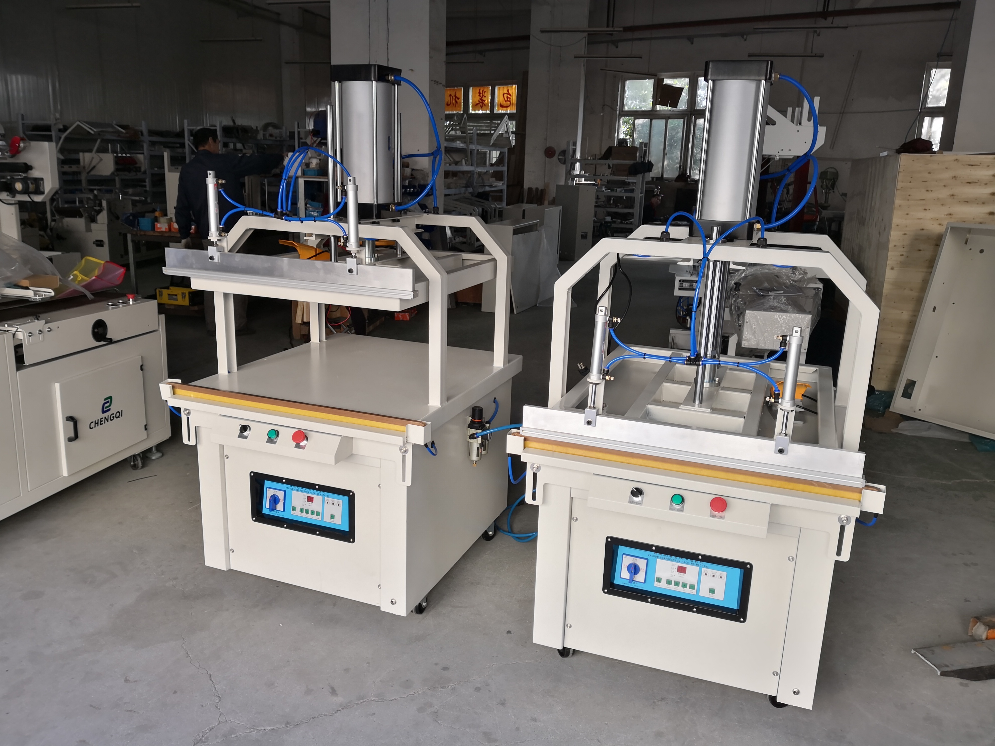 Pillow compressing & sealing machine