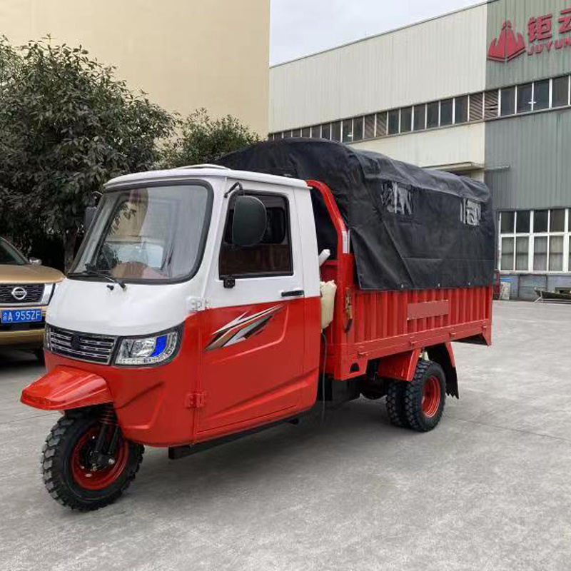 JUYUN High quality gasoline diesel moto motocarro 250cc 300cc 3 wheels cargo tricycle with closed cabin