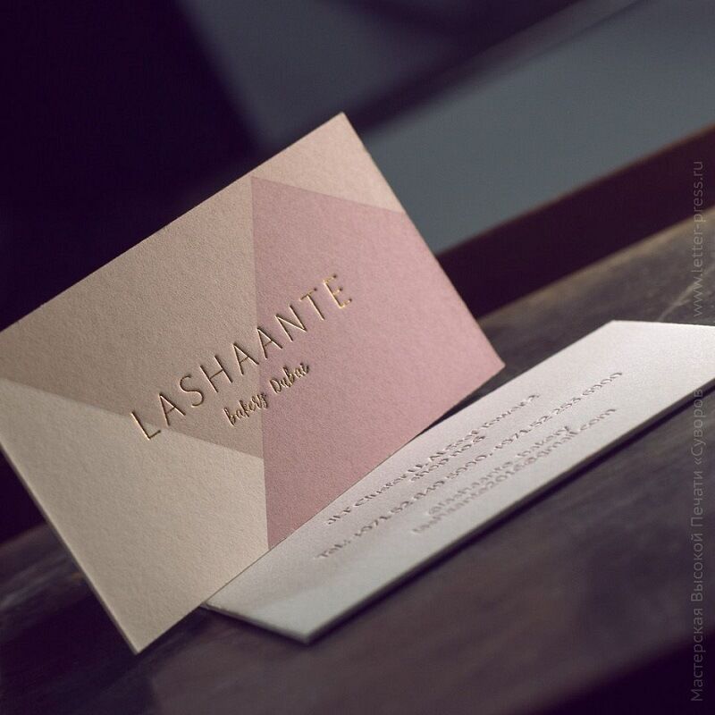 Custom Design Luxury 600gsm Cotton Paper Cardboard Gold Silver Raised Foil Cream Embossed Business Cards