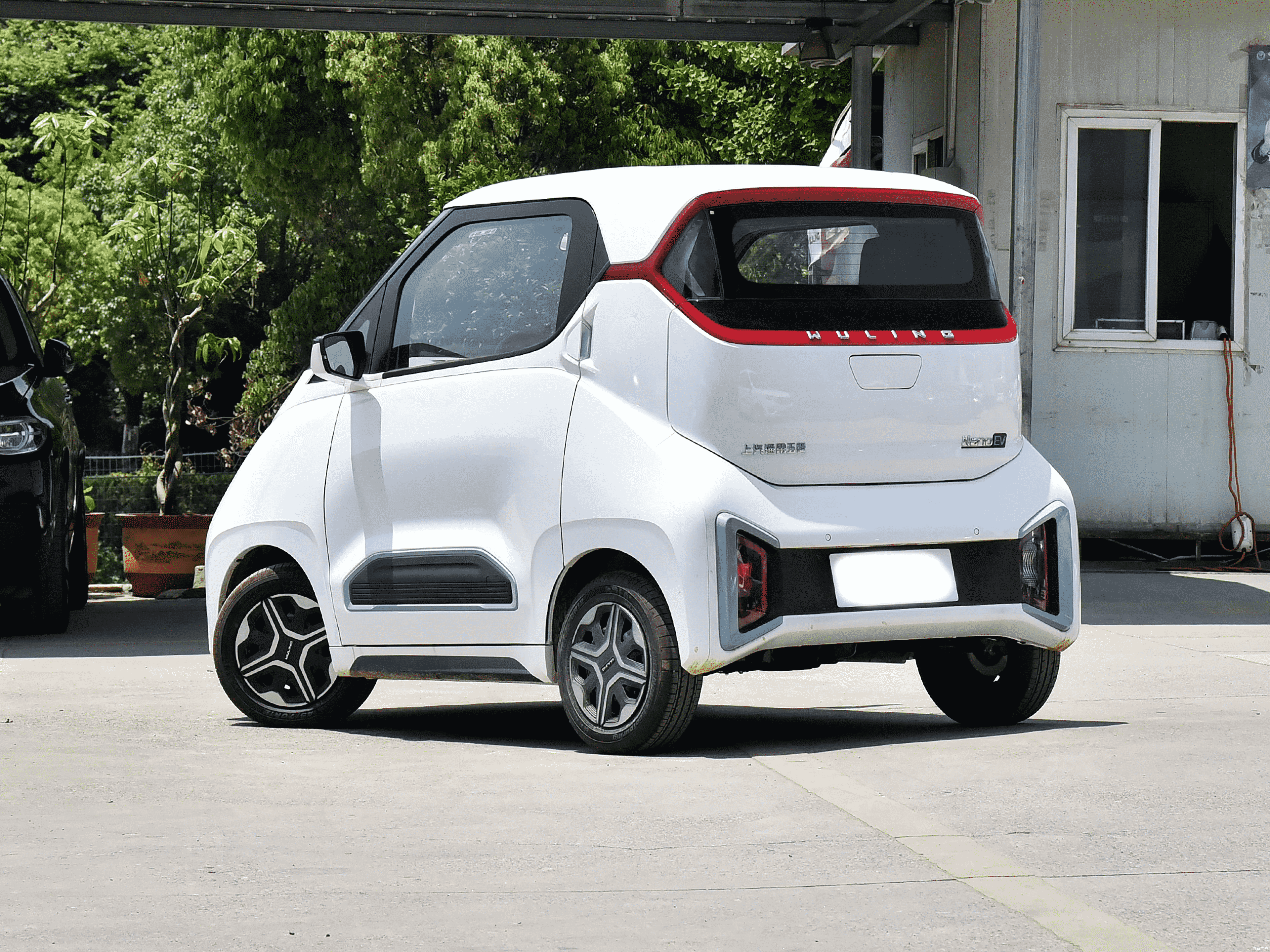 wuling car 2023 2024 nano ev new energy vehicles mini electric car for adults 2 seater mini electric cars used