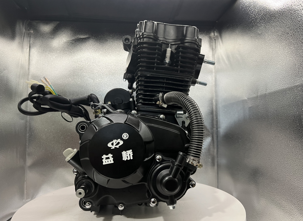 High Quality Vertical Engine CG200 Water-cooling 200cc Motorcycle Engine for Sale