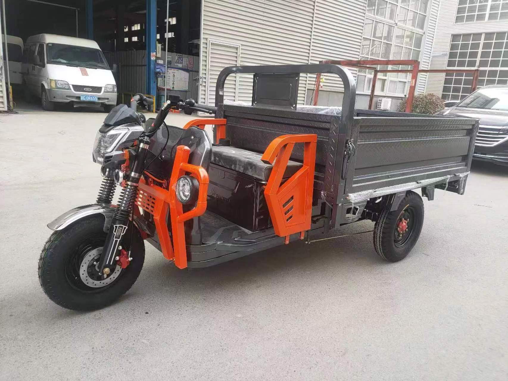 2024 Chinese cheaper motorcycles Electric Tricycles  electric tricycle cargo three wheels electric tricycle for adult