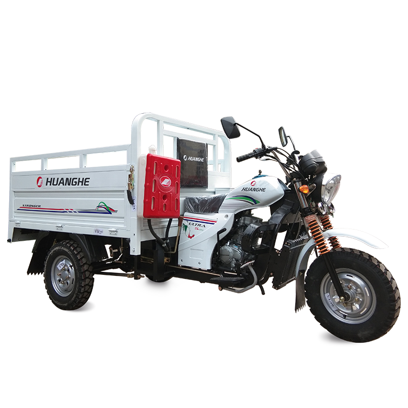 Factory produces 150cc high-power diesel three-wheeled motorcycles with cabin cargo transport