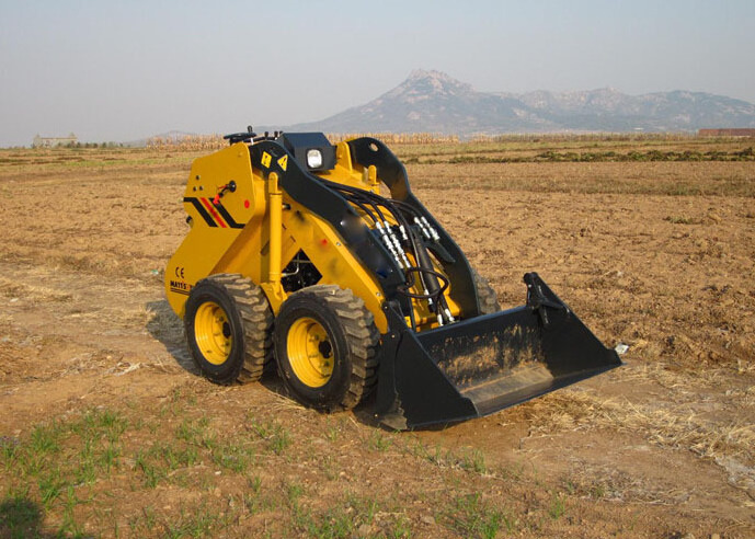 China Supply diesel engine power Wheel Crawler Loader With Angle Broom Snow Blower