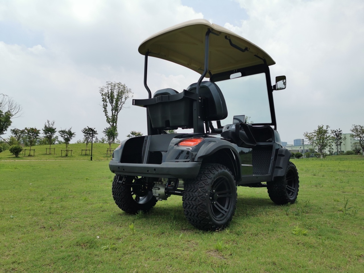 2023 Electric golf cart for sale cheap Chinese carts best 2 4  6 seater lithium battery 36V and 72V options club golf cars