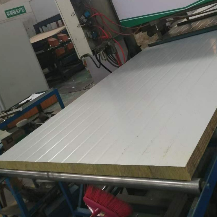 Roof Price Insulation Rock Wool PU EPS Industrial Warehouse Thermal Insulation Sandwich Panel for Sale